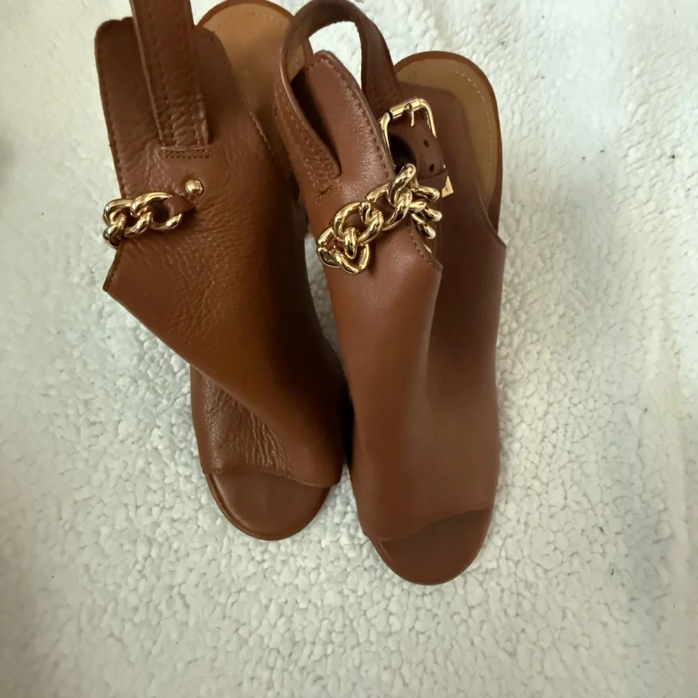 Coach block cognac peep toe pump heels with chain